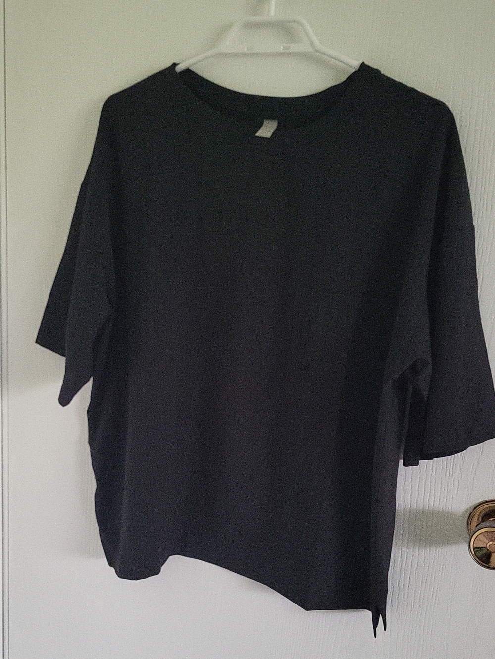 HYBA Black Top Women